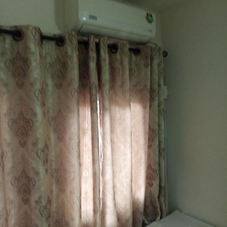 Ange Raphael Hotel Douala Kültér fotó
