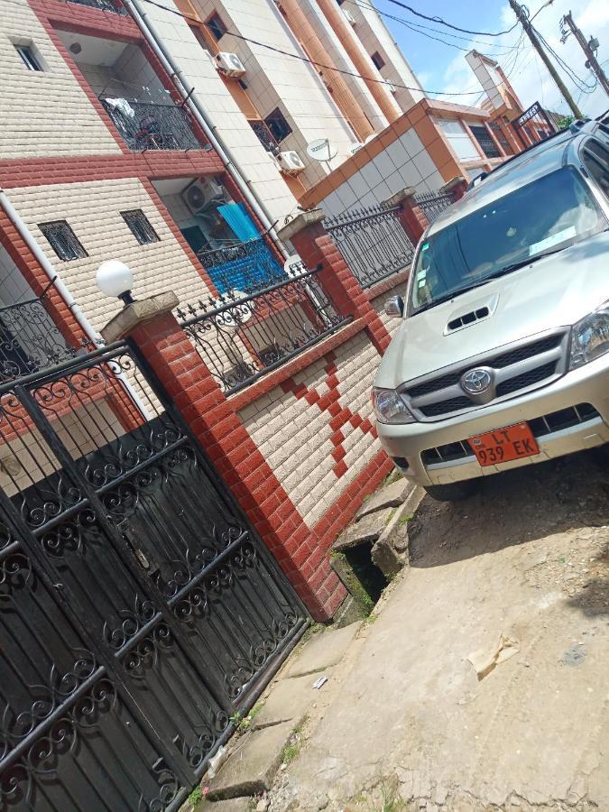 Ange Raphael Hotel Douala Kültér fotó