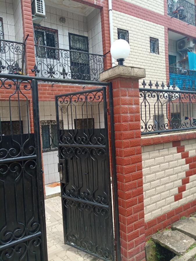Ange Raphael Hotel Douala Kültér fotó